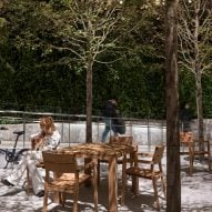 Bagdat Caddesi Apple Store has gardens with trees