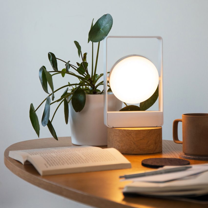 Mouro lamp by Patricia Perez for Case Furniture