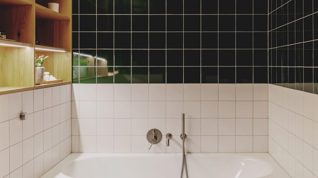 Green Bathrooms With A Retro Feel, Retro Bathroom Tiles Uk