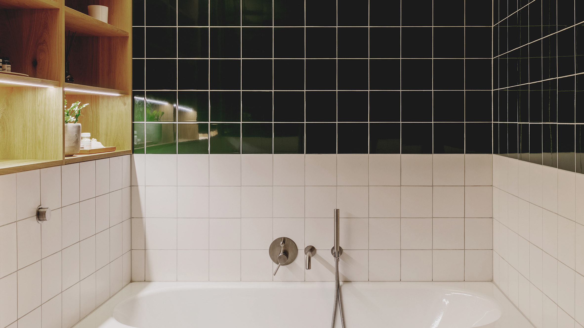 Eight stylish green bathrooms with a retro feel