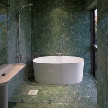 Retro green bathroom