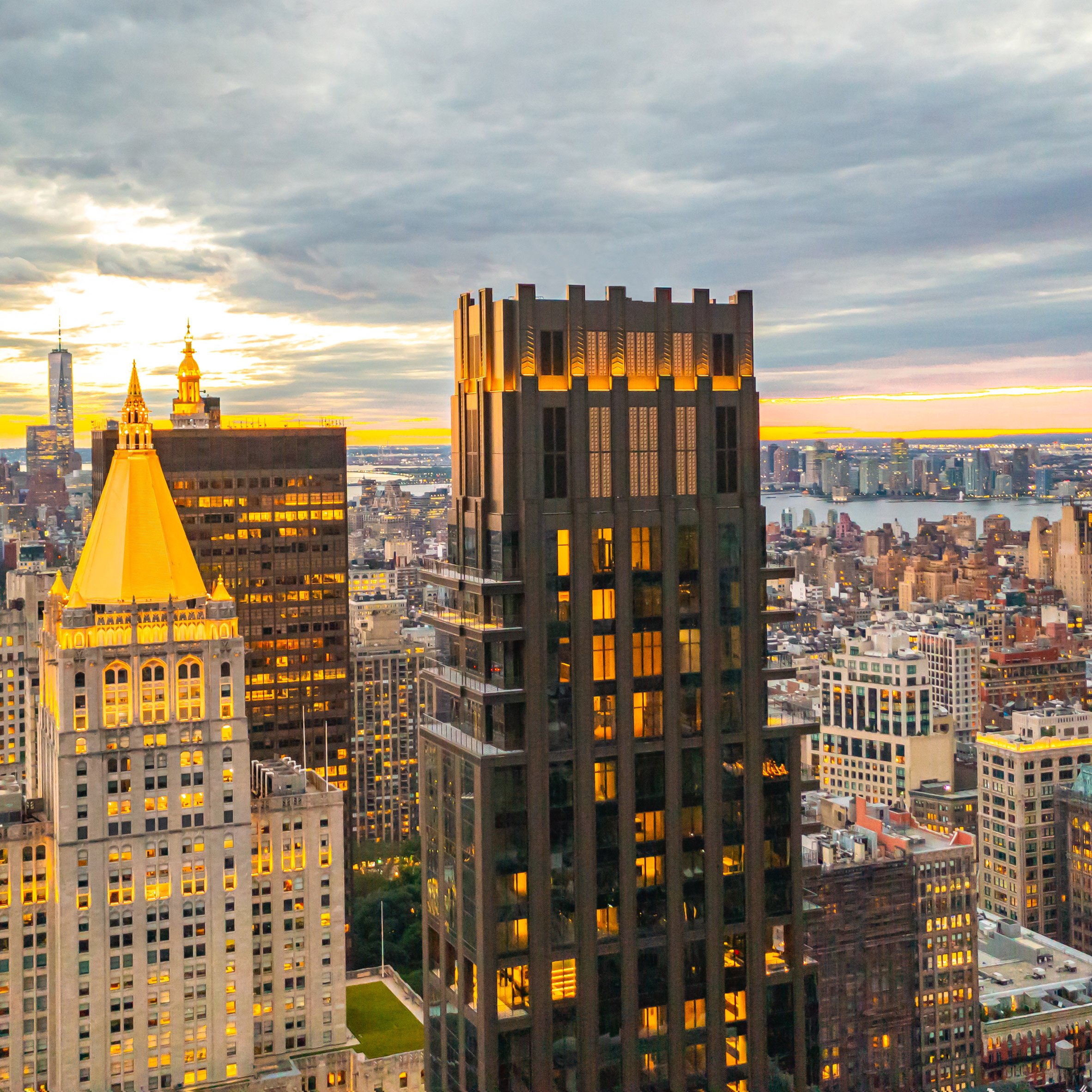 CetraRuddy completes art deco tower topped with sculpted crown in NY
