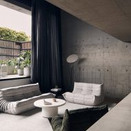Living room of Roseneath Street apartment by Studio Goss