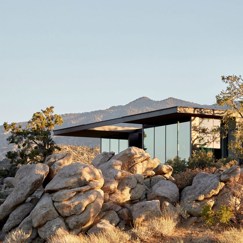 A house perching on rocks in California by Aidlin Darling Design