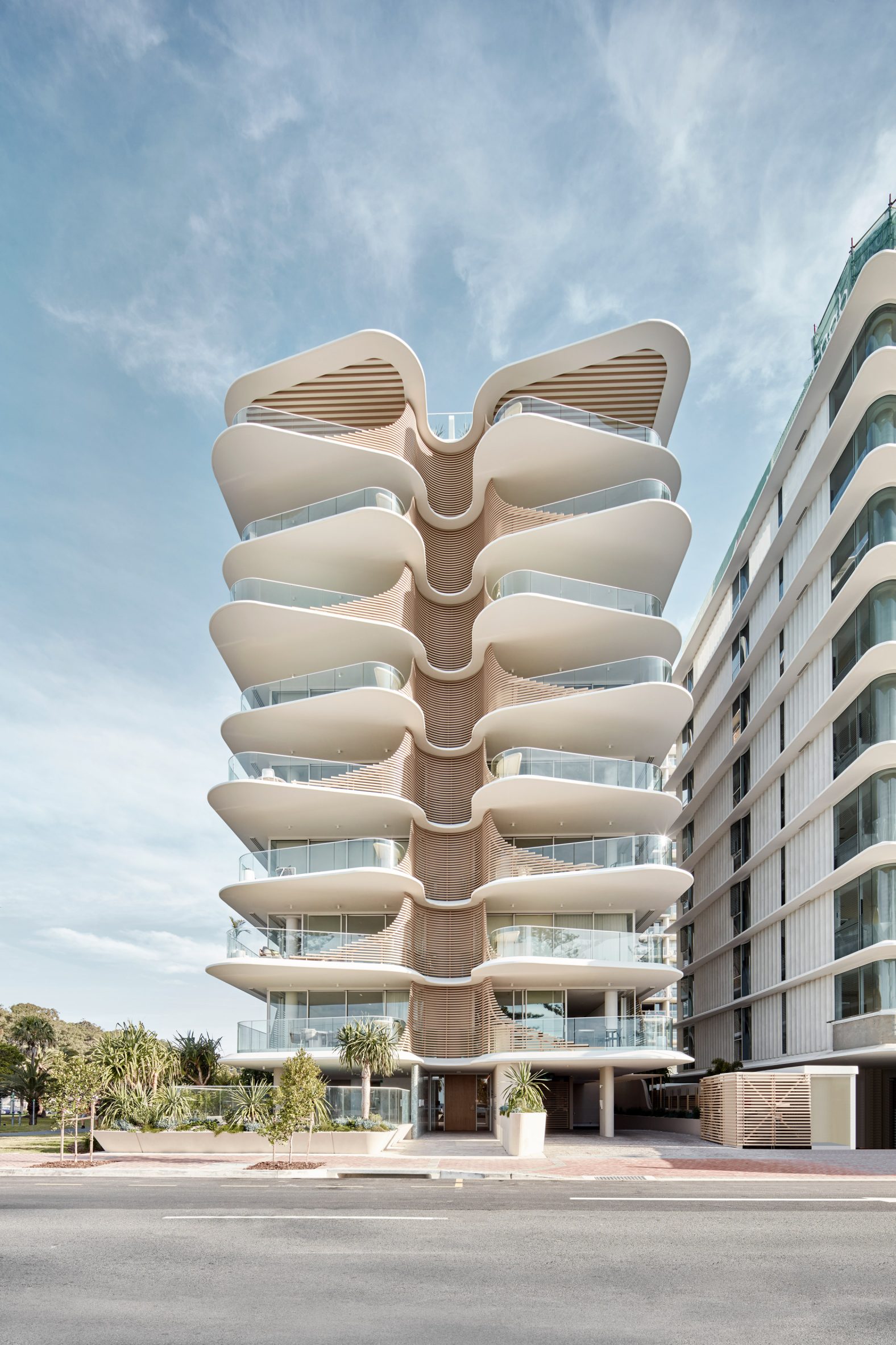 Retractable Screens Shelter Seafront Apartment Block In Australia By 