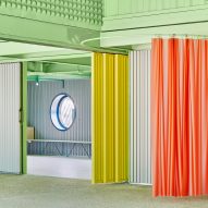 Educan is a multicoloured school "for dogs, humans and other species"