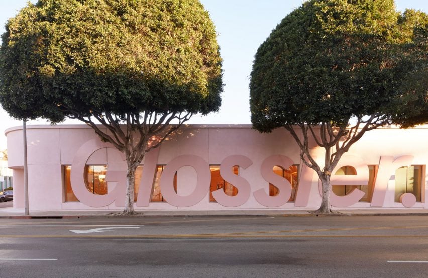 Glossier 洛杉矶，美国，由 Glossier 设计团队设计