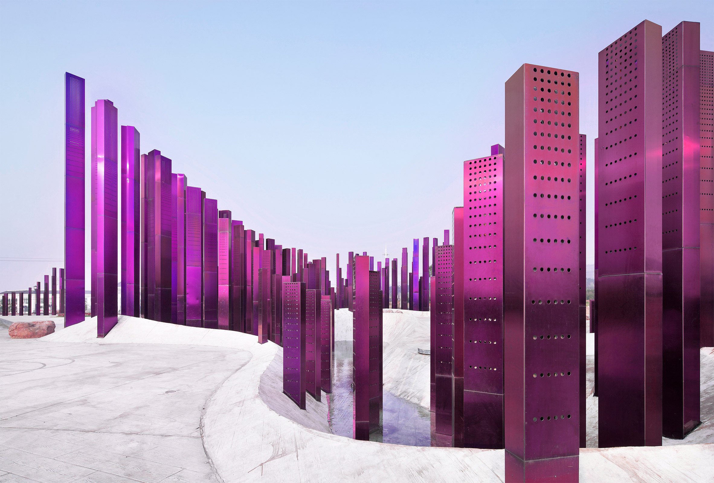 Purple architectural columns in a Chinese park