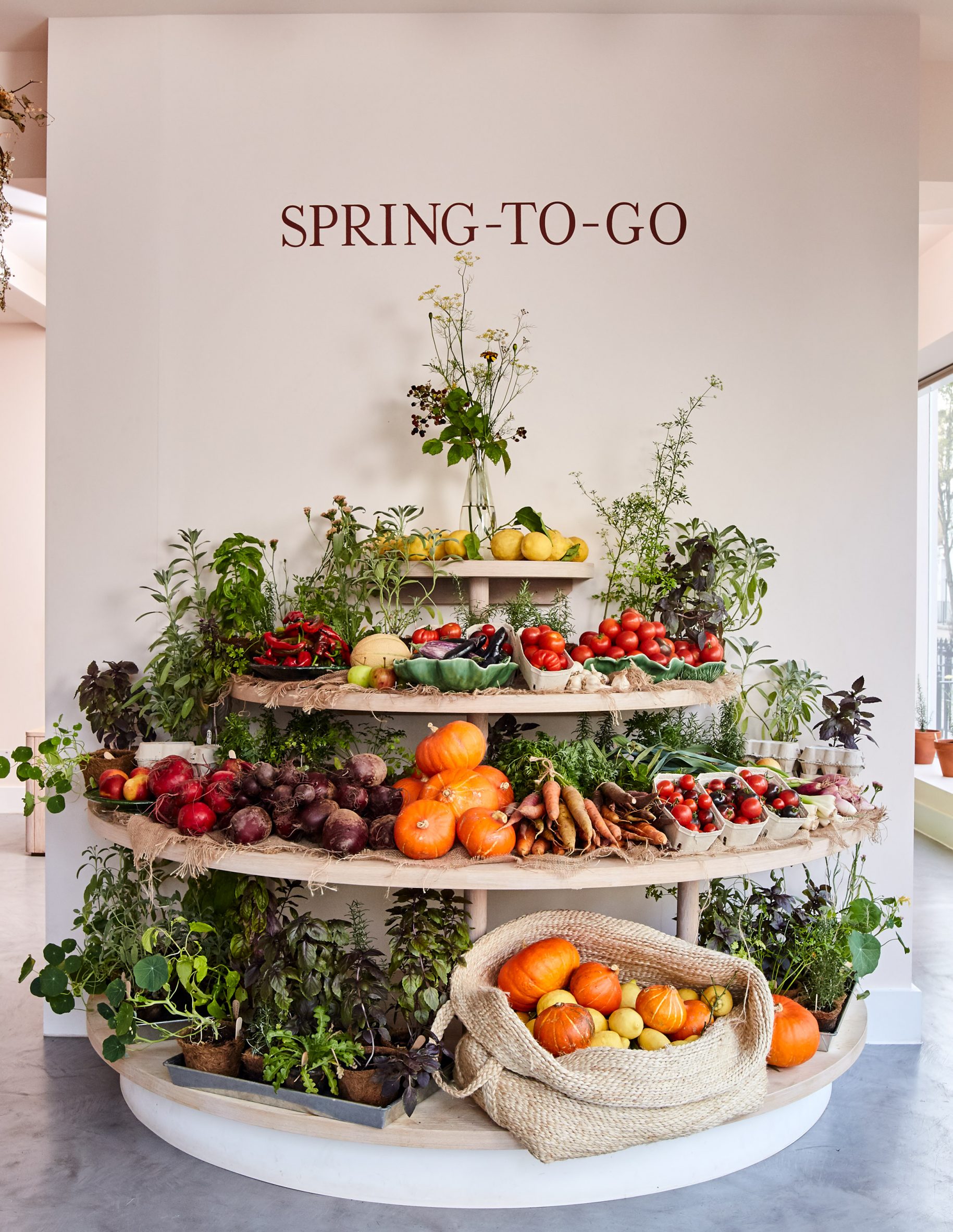 Spring-To-Go vegetable display