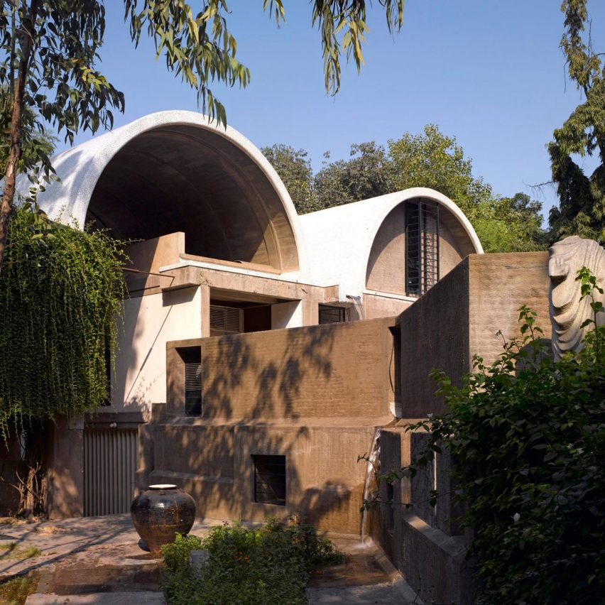Royal Gold Medal 2022 winner Balkrishna Doshi's self-designed office Sangath studio with semi-circular roofs