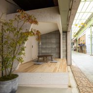 Td-Atelier erects plywood "stage set" inside Shingu employment centre