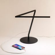 A photograph of the Z-Bar Gen 4 desk lamp with USB port