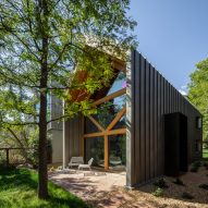 Tres Birds uses timber and metal to create ADU alongside Boulder home