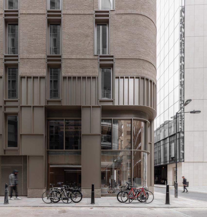 Street level facade of Buckle Street Studios by Grzywinski+Pons for Locke hotels