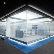 Intg designs Korean bank lounge with "floating meeting room"