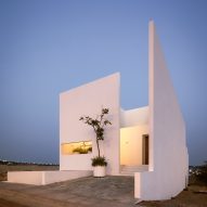 La Piedad house by Cotaparedes Arquitectos