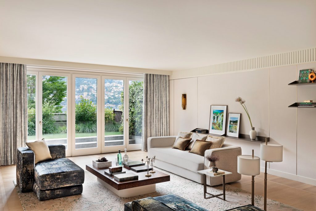 Reveria Studio designs Lake Como villa to reflect fluidity of its surroundings