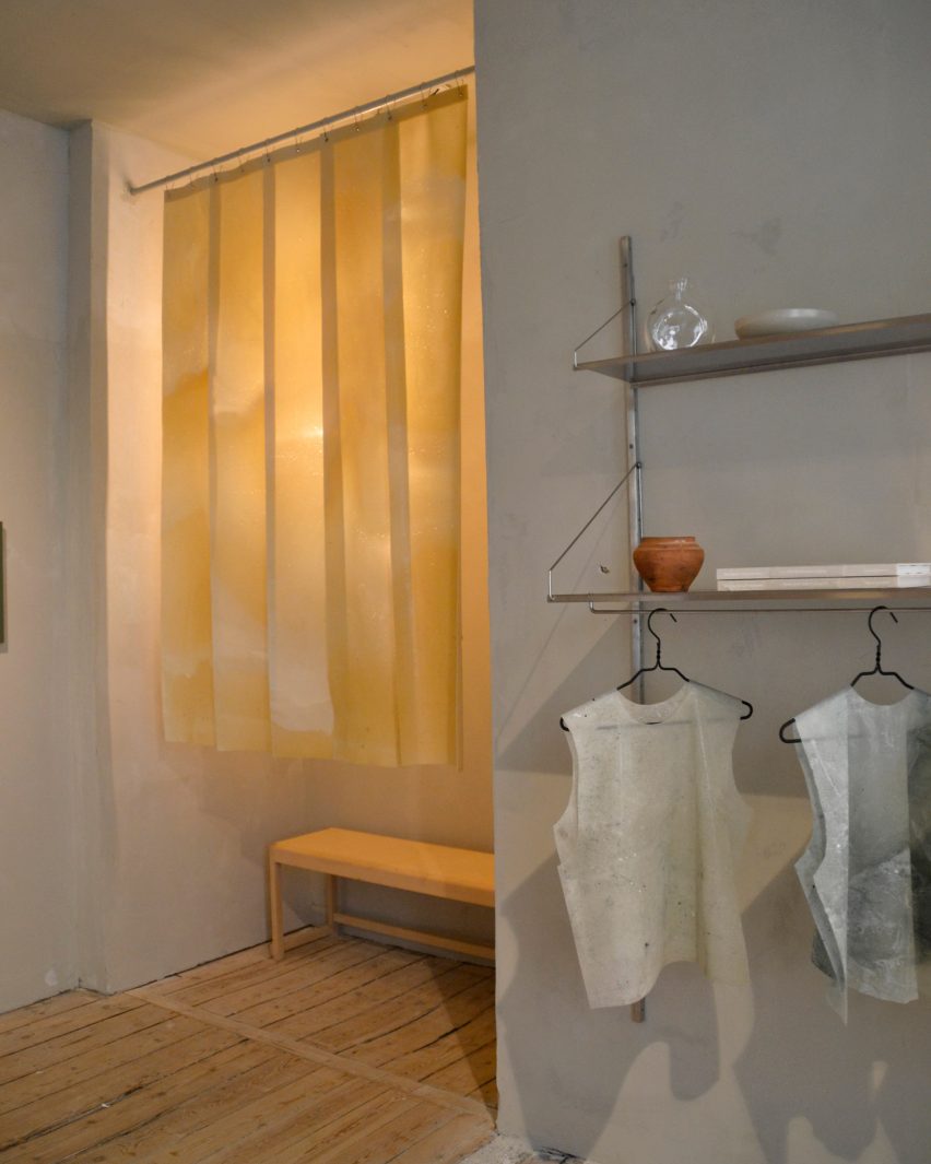 Curtains made in biodegradable fabric
