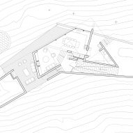 PR House by Triangular floor plan