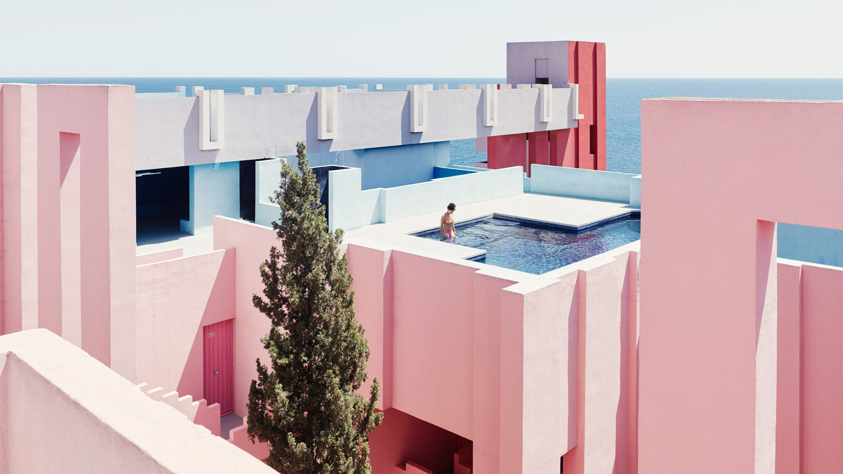 La Muralla Roja by Ricardo Bofill Taller de Arquitectura