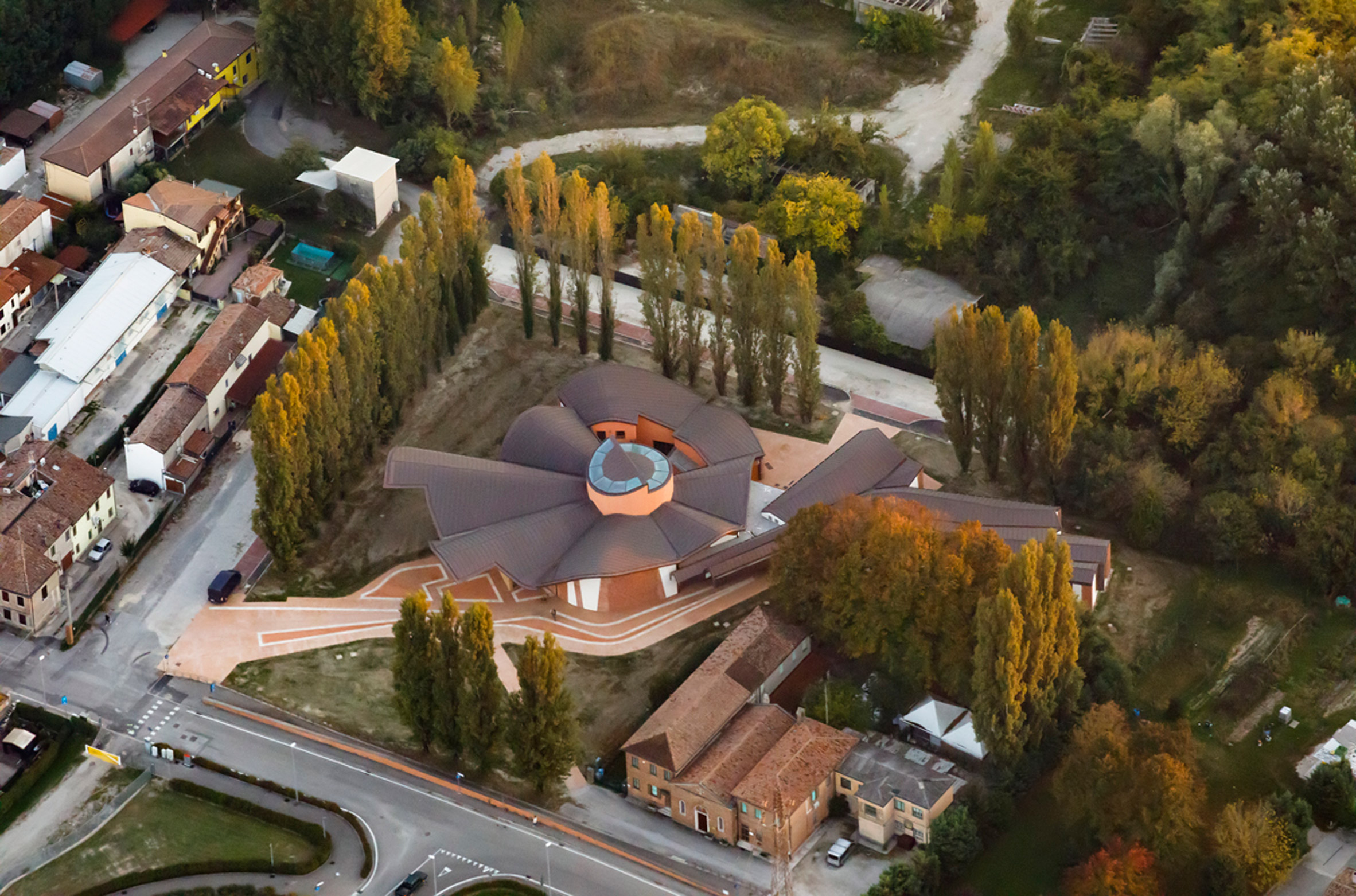 Undulating roof on Italian church