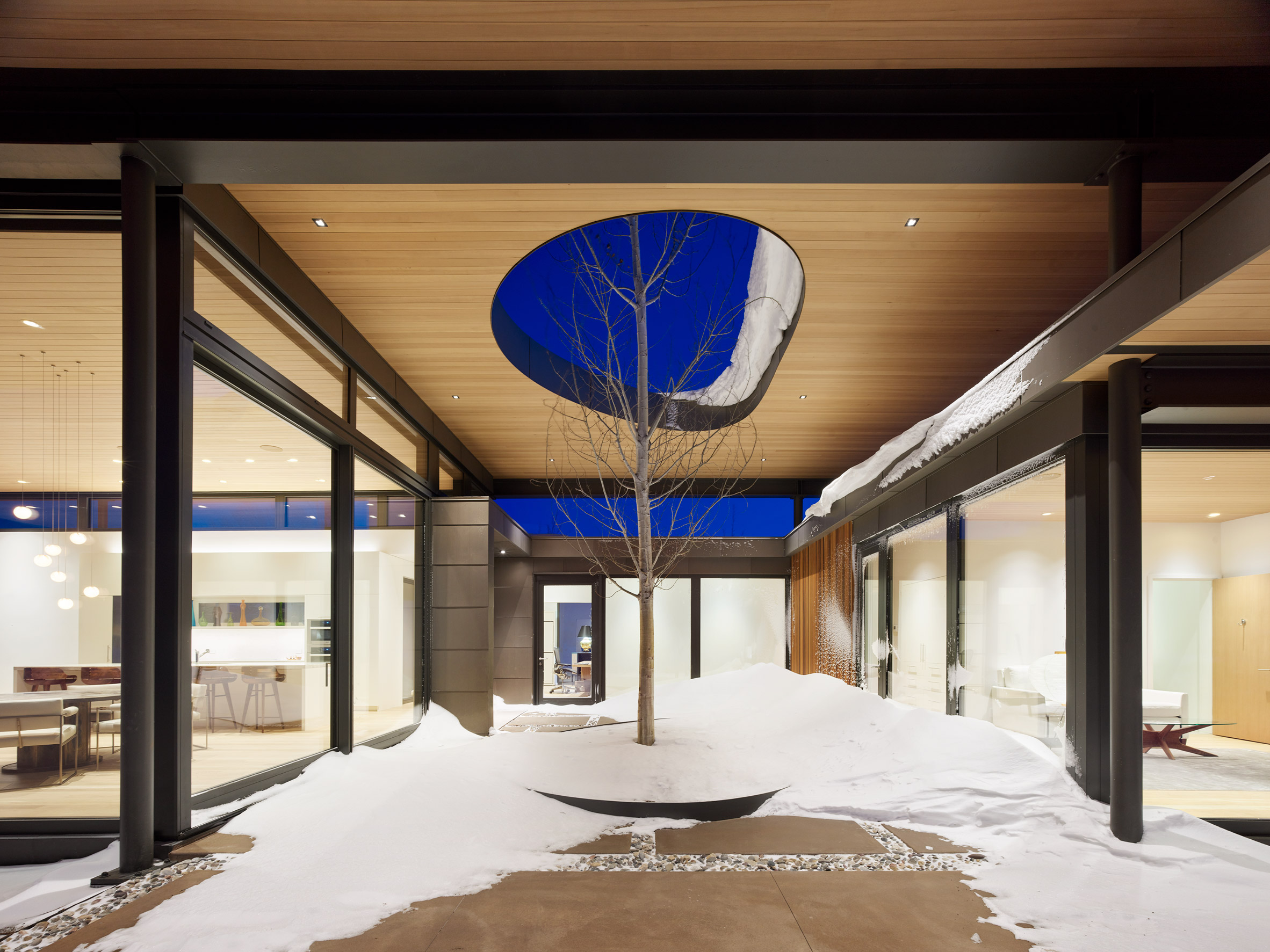 CLB Architects Tengoku Residence Courtyard Wyoming