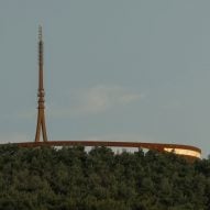 Looping Corten-steel broadcasting tower built in Turkey