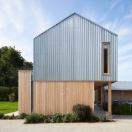 De Matos Ryan adds buildings clad with larch and galvanised steel to historic Yorkshire pub