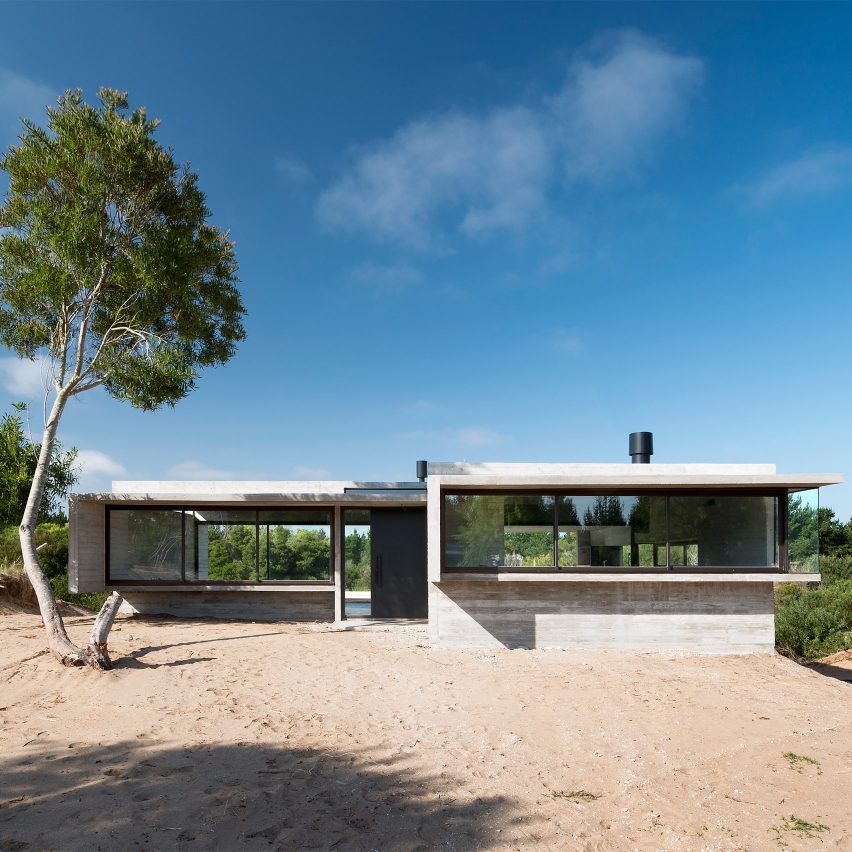 Concrete exterior of House in the Dune, Argentina
