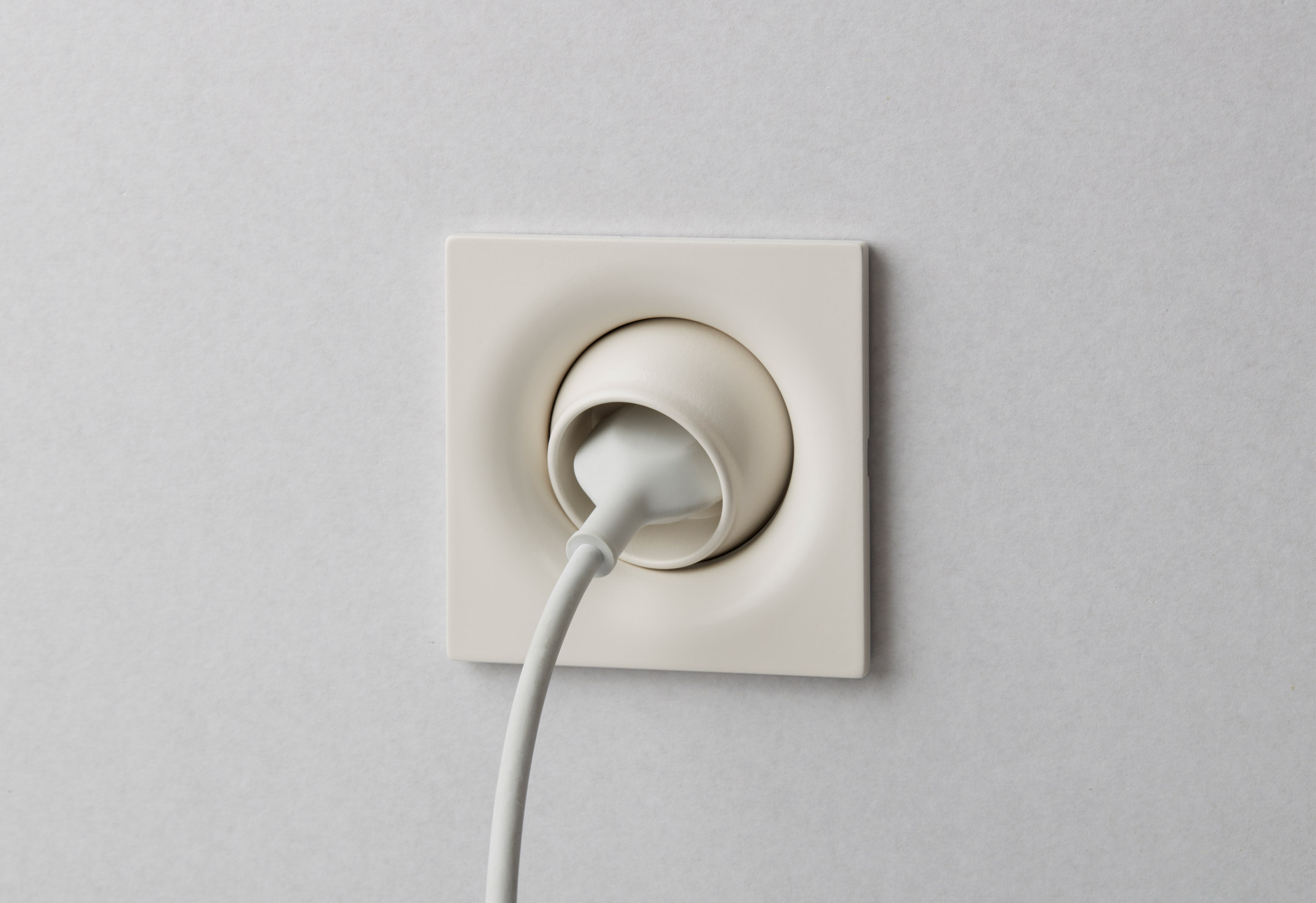 Souhaïb Ghanmi uses animal bones to form Elos sockets and switches