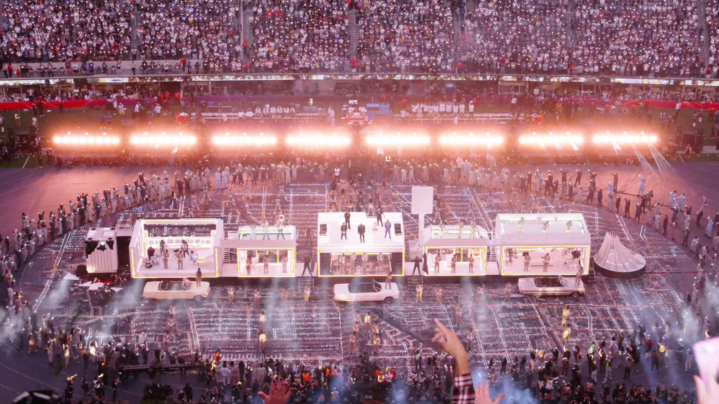 The Weeknd Super Bowl Halftime Show: The Weeknd 'Built a Stage in the  Stadium