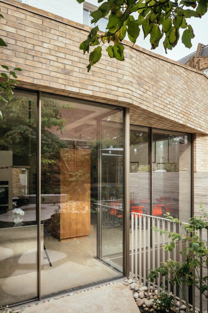 Rear facade of House in Primrose Hill by Jamie Fobert Architects