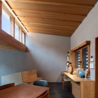 Dining room of Nishiji Project house by Kompas