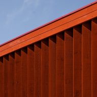 Detail of red cabin by Handegård Arkitektur
