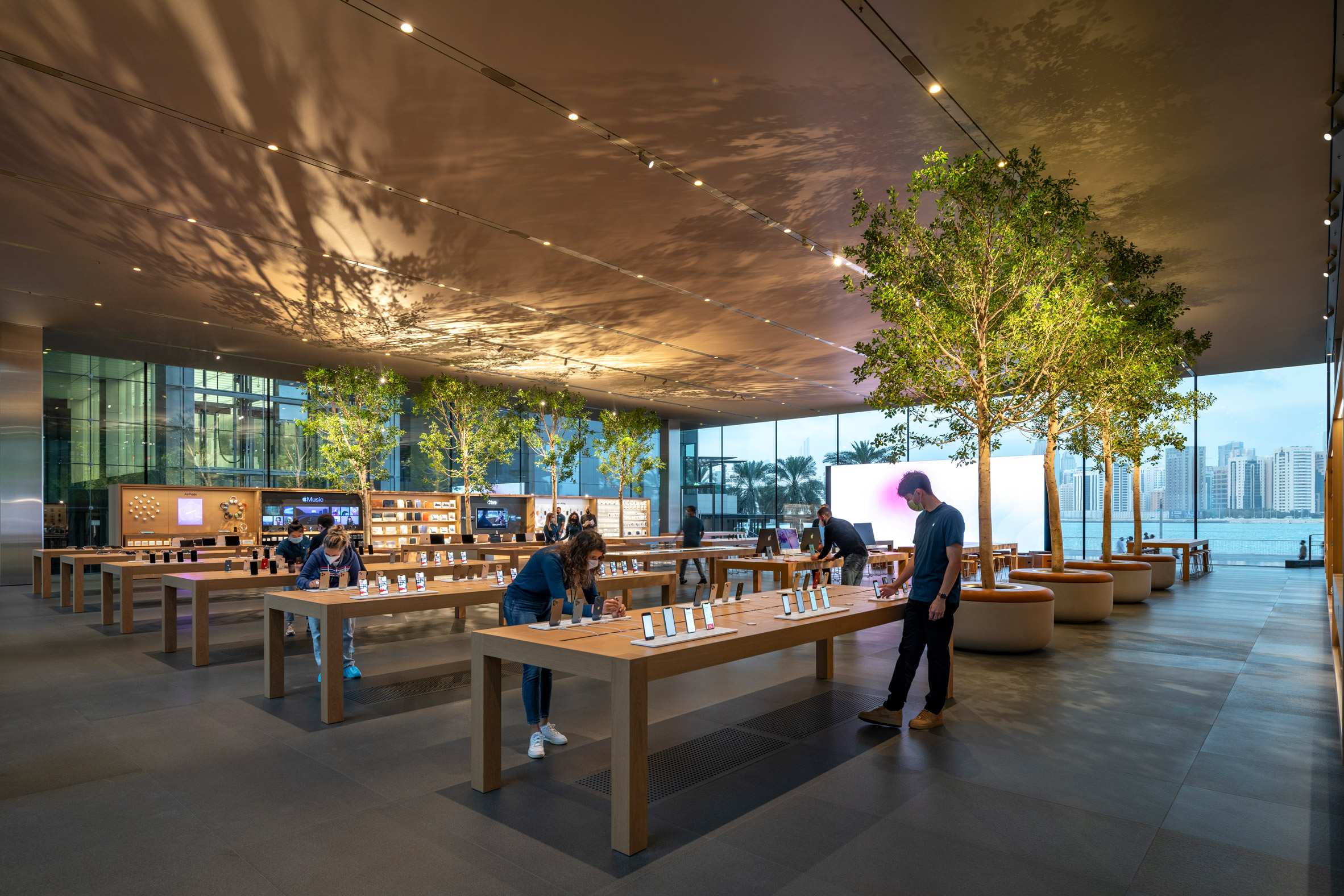 Foster + Partners Envisions Miami's New Apple Store as a Nod to Nautical  Heritage