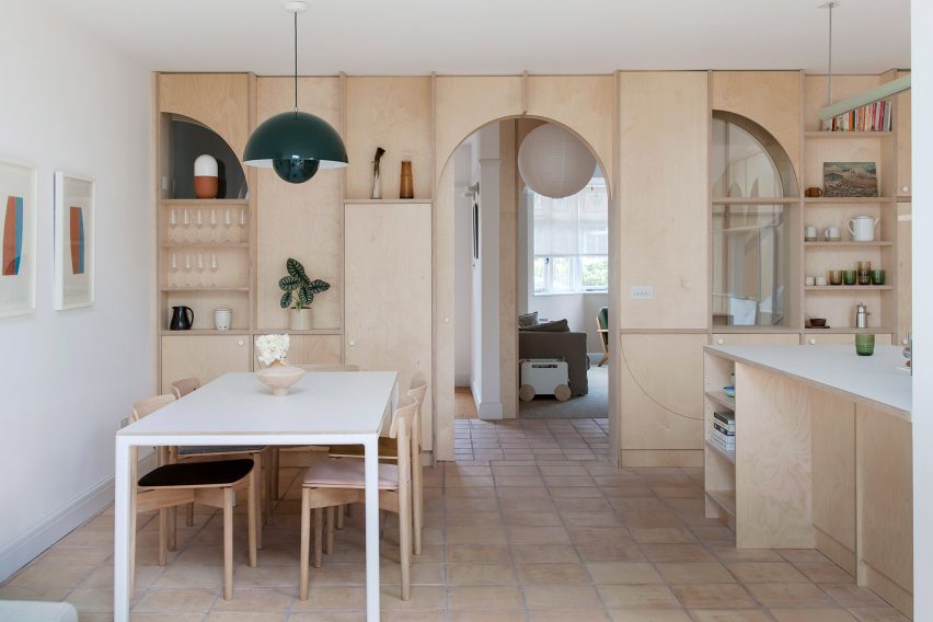 Plywood kitchen in Curve Appeal house