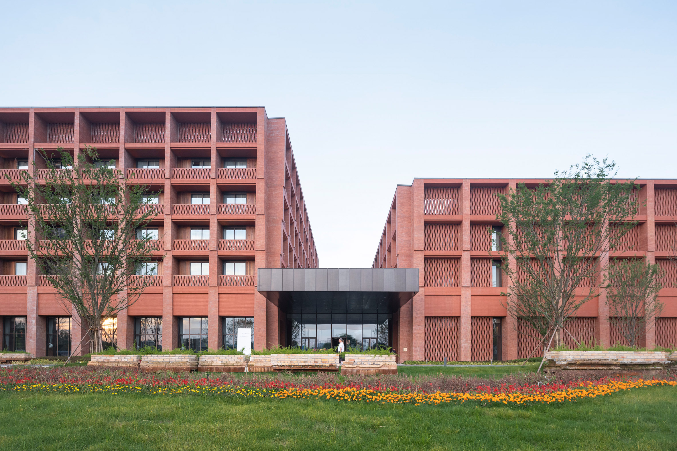 Hotel complex entrance, Ceramic Art Avenue Taoxichuan by David Chipperfield Architects