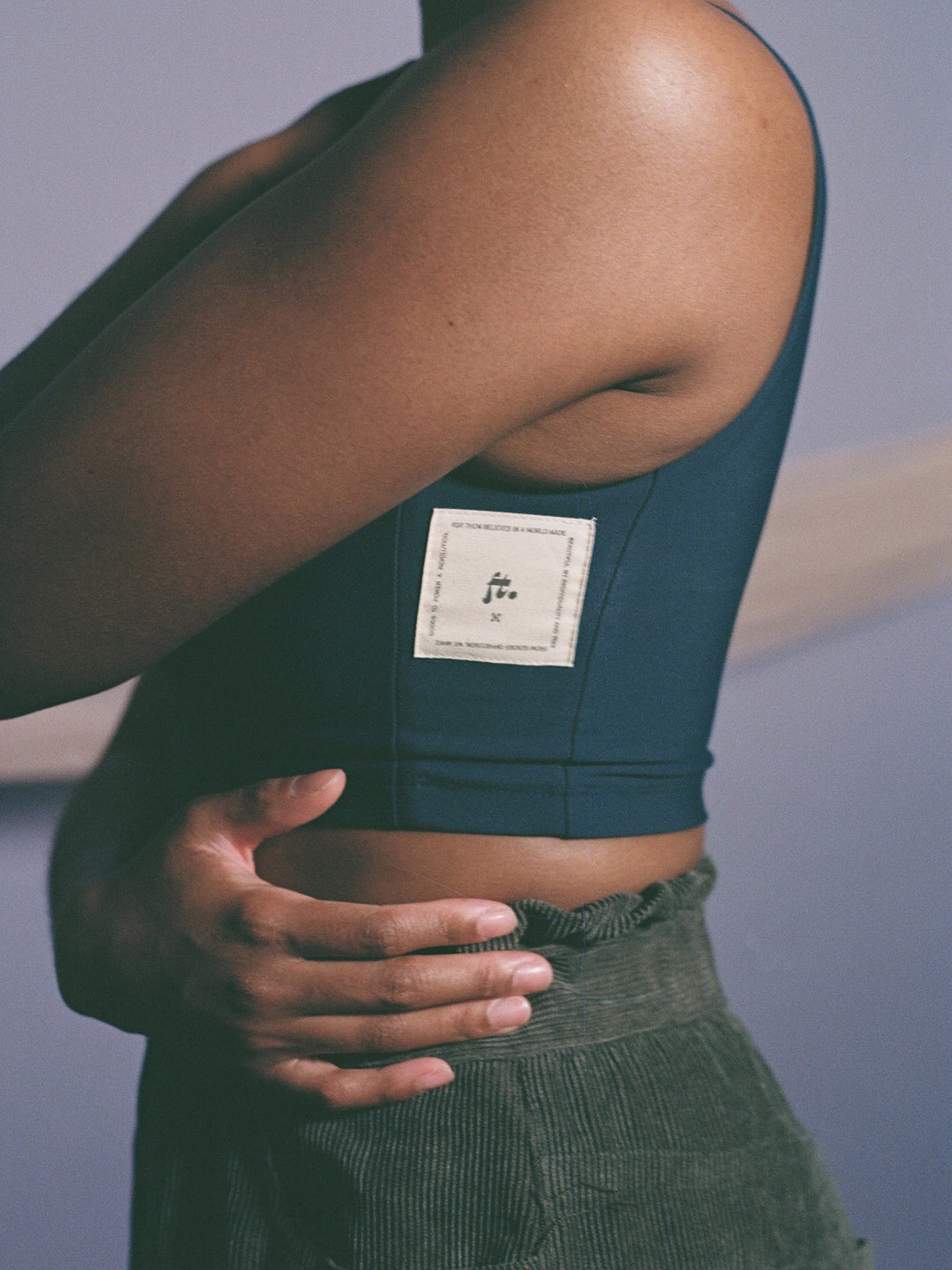 What is a chest binder? #binder #nonbinary #queer #transgender
