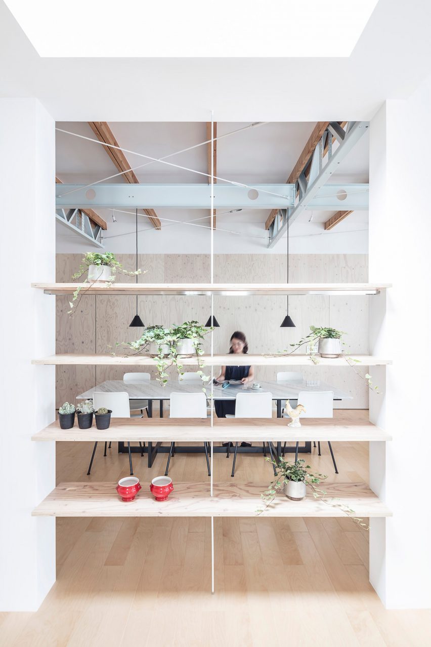 Shelves in House in Honjo by Jorge Almazán Architects