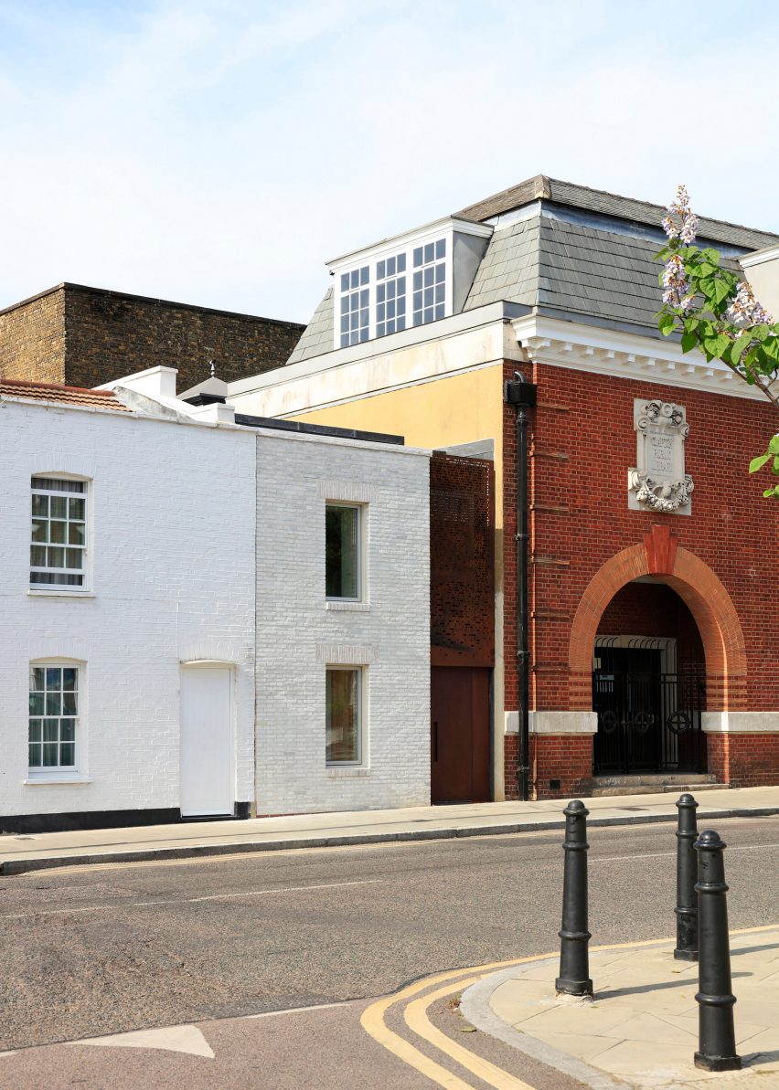 Exterior of infill house in Clapton