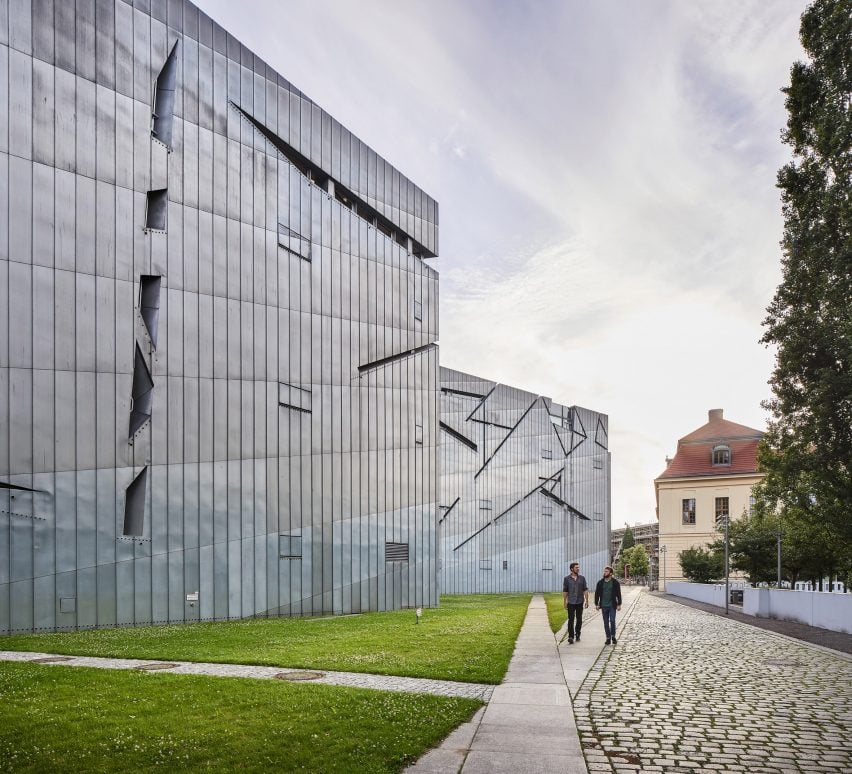 Titanium-zinc-clad museum in Berlin