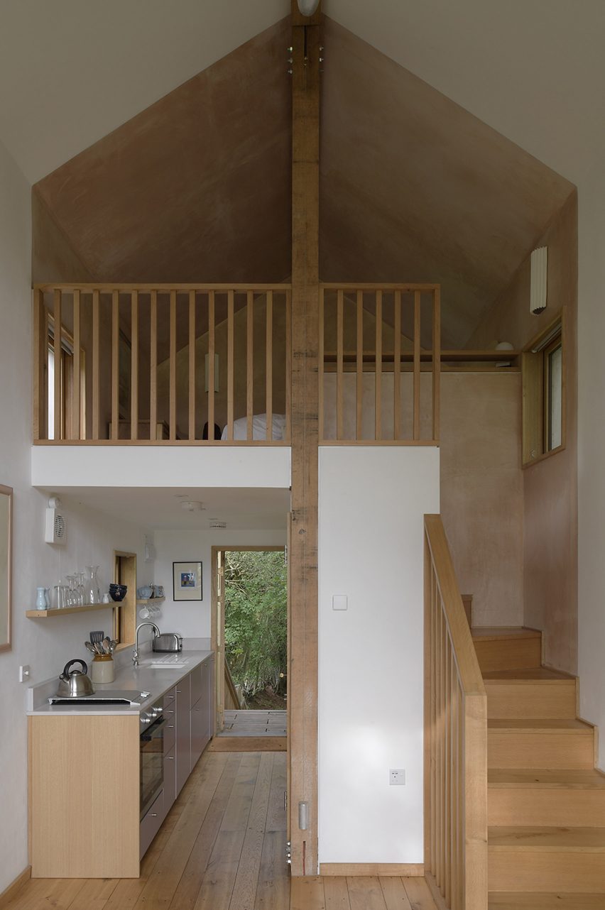 Interior of Drovers' Bough cabin by Akin Studio