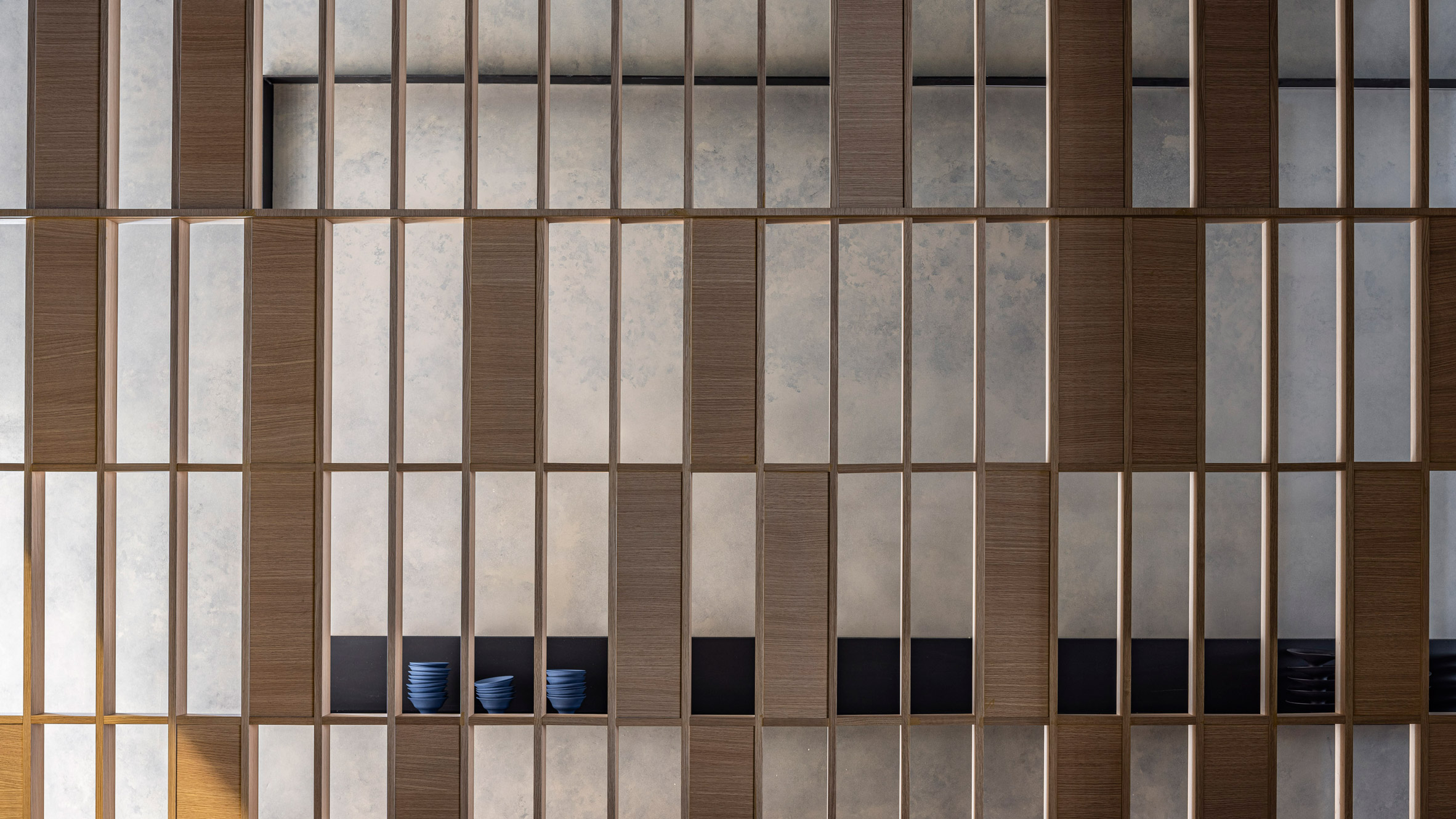 Eight interiors that use lattice screens as walls and room dividers - Vimarsana News