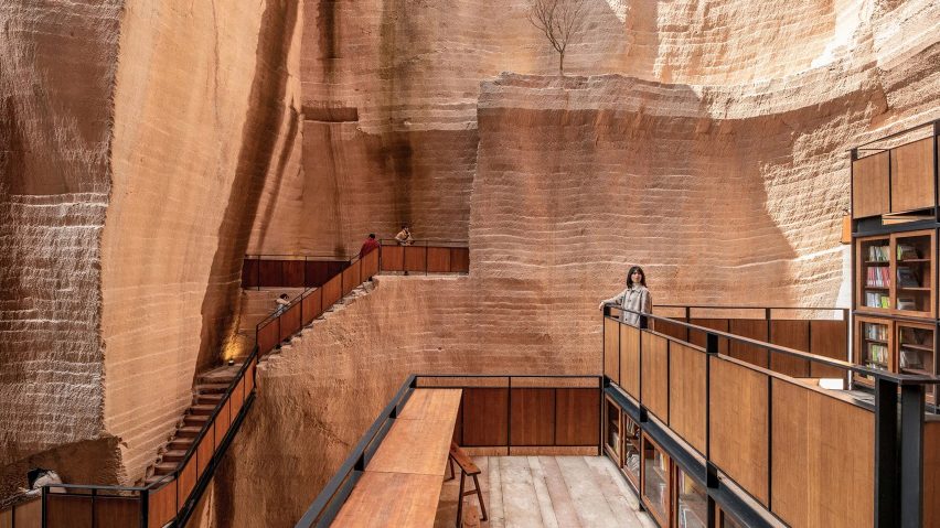DnA_Design and Architecture transformed this Chinese quarries into a library