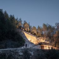 Renovated quarry in China by DnA_Design and Architecture