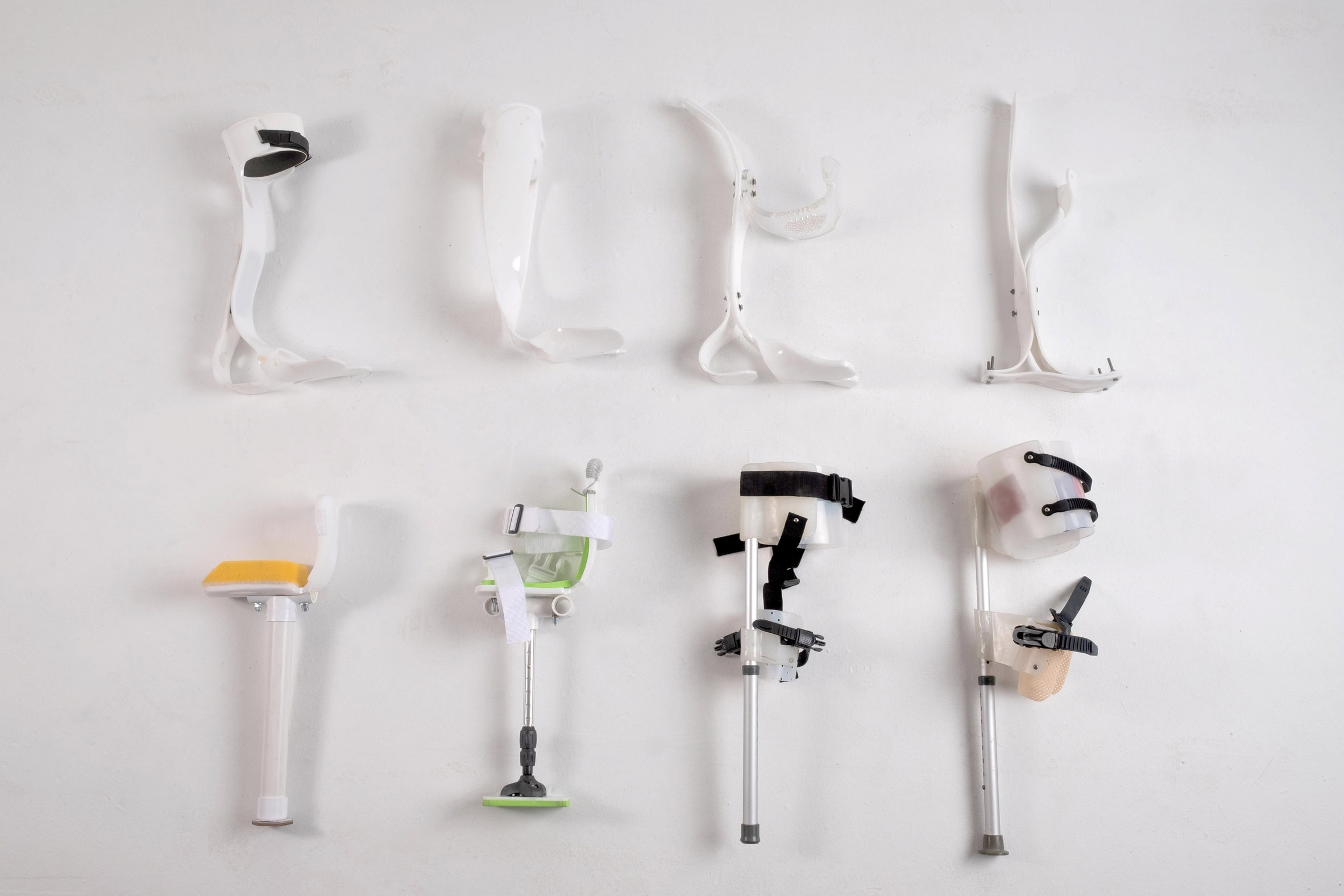 This modular prosthetic shower leg facilitates easy cleaning of