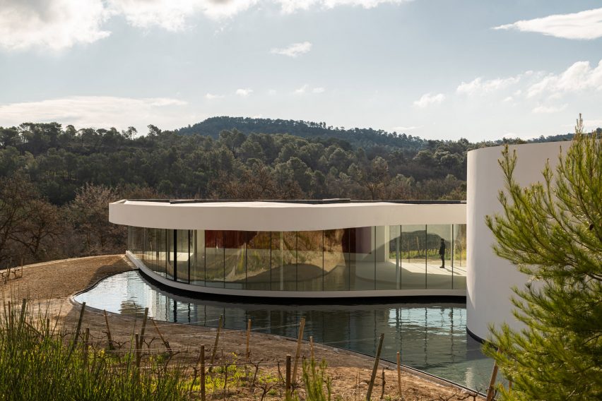 Pavilion at Château La Coste designed by Oscar Niemeyer