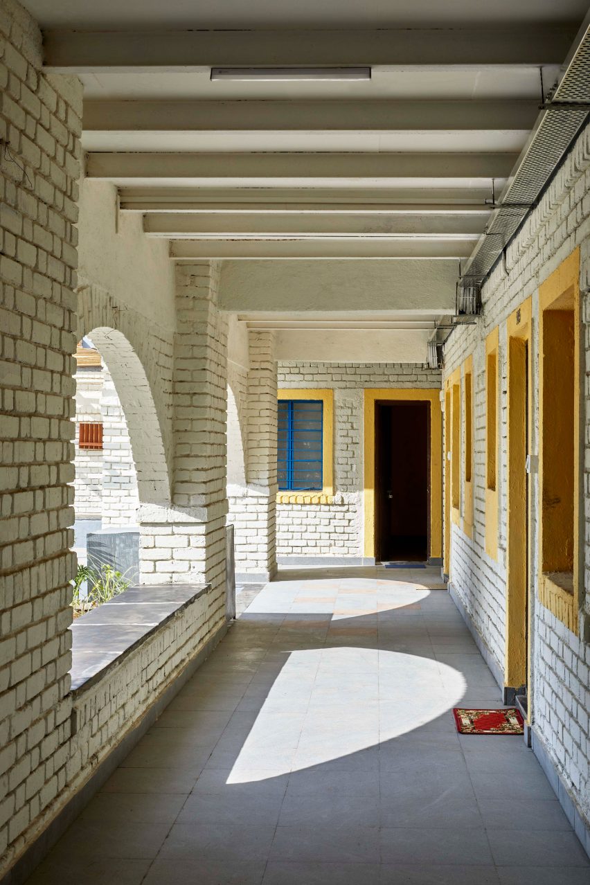 Walkway in India building by CDA