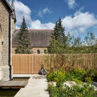 Garden of The Lodge by Simon Gill Architects