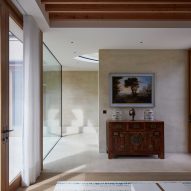 Stone-clad living room